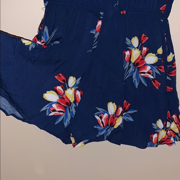 Romper - Picture 2 of 3